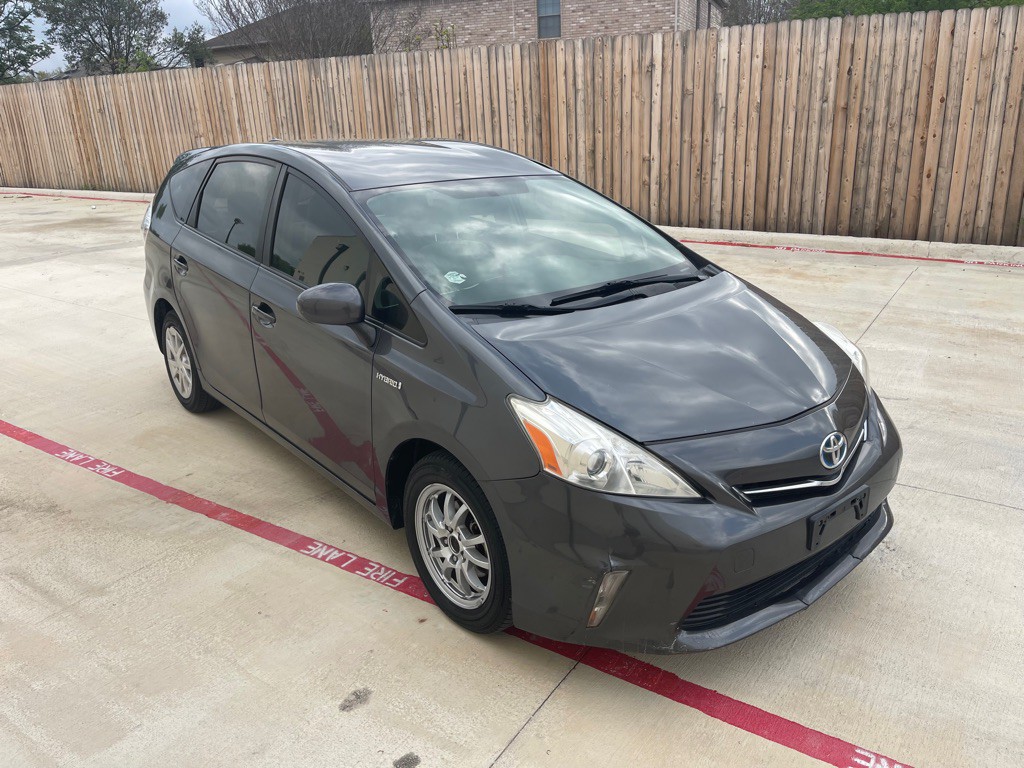 2013 Toyota Prius Image 5