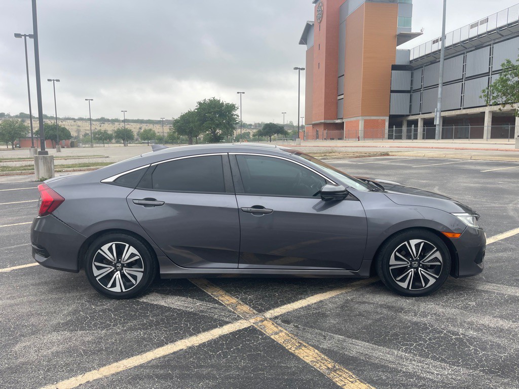 2018 Honda Civic Image 6