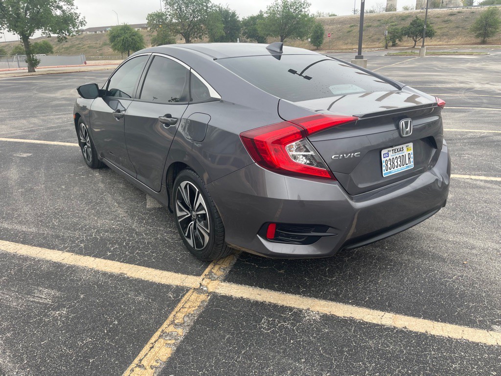 2018 Honda Civic Image 9
