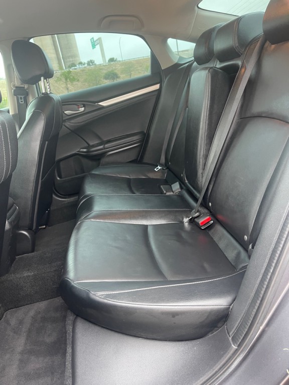 2018 Honda Civic Image 11