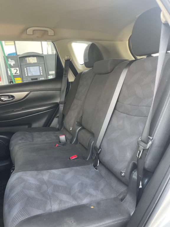 2016 Nissan Rogue Image 10