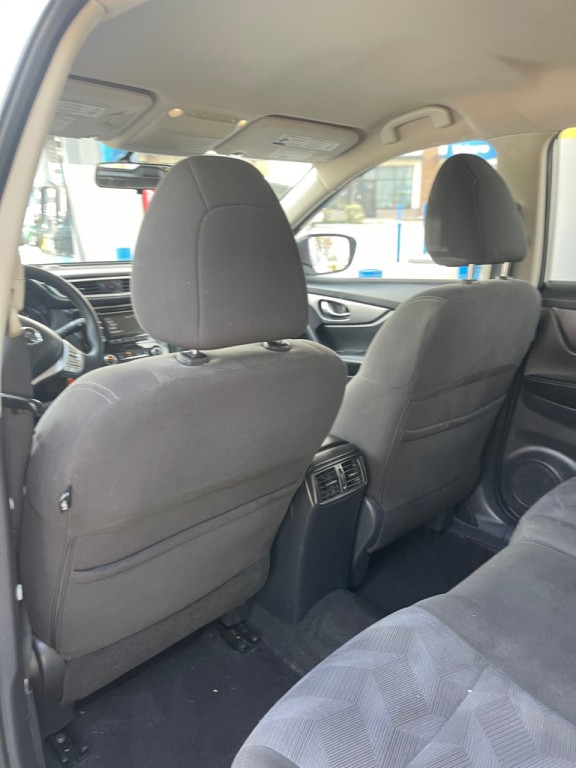 2016 Nissan Rogue Image 11