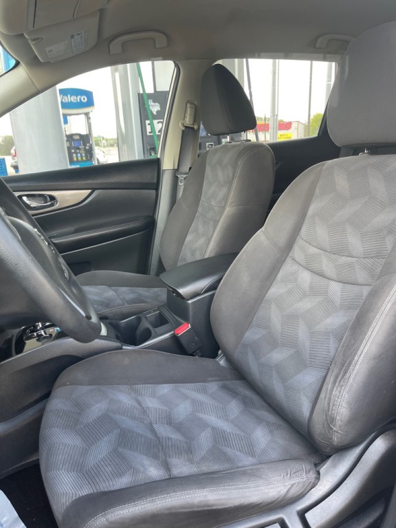 2016 Nissan Rogue Image 16