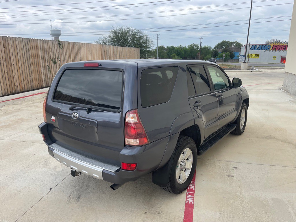 2004 Toyota 4Runner Image 8