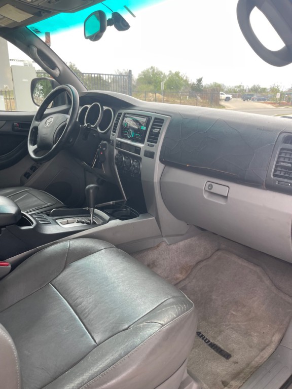 2004 Toyota 4Runner Image 19