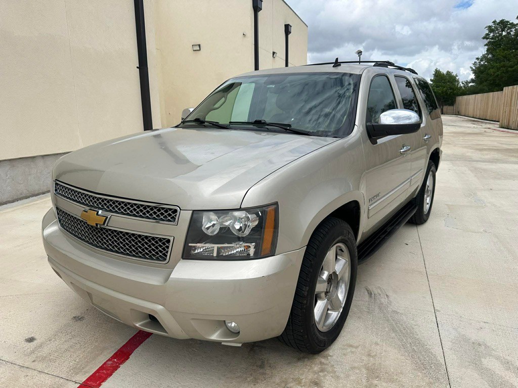 2014 Chevrolet Tahoe Image 1