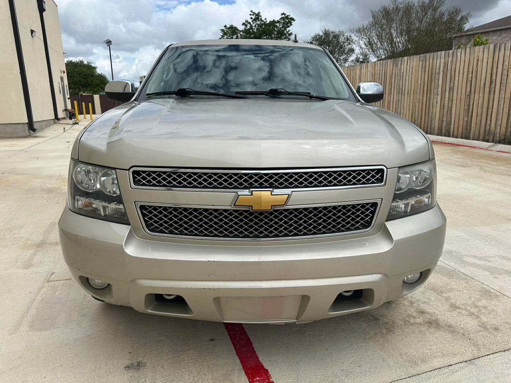 2014 Chevrolet Tahoe Image 3