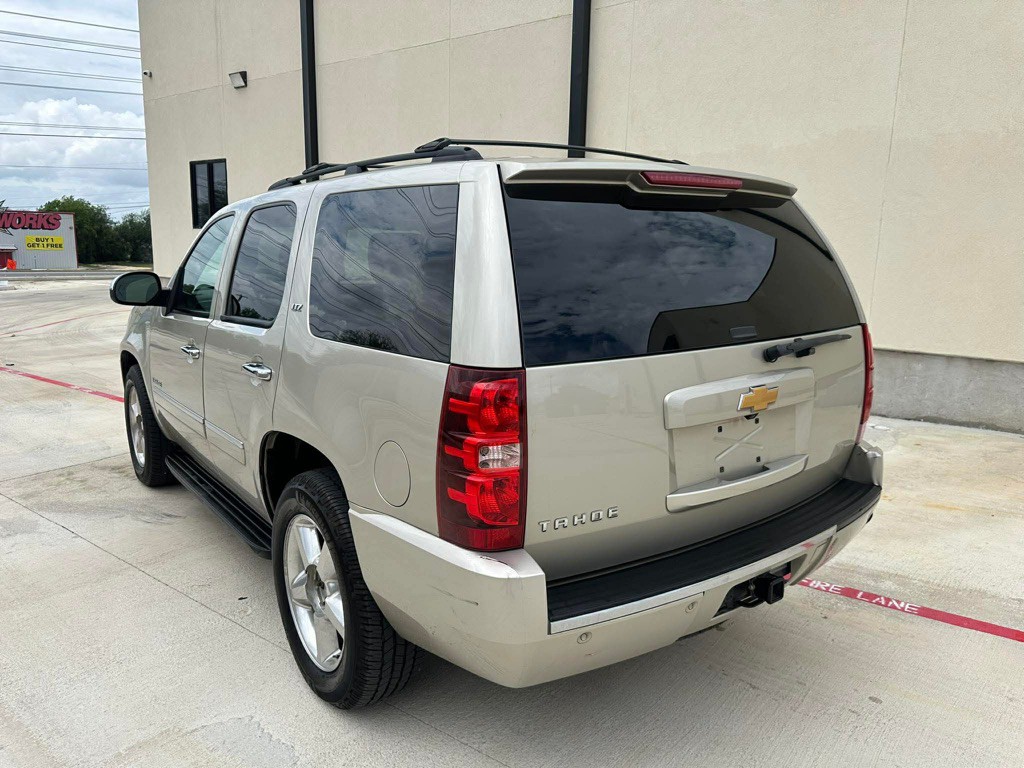 2014 Chevrolet Tahoe Image 5