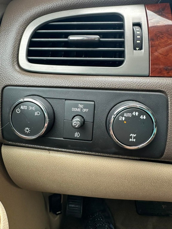 2014 Chevrolet Tahoe Image 18