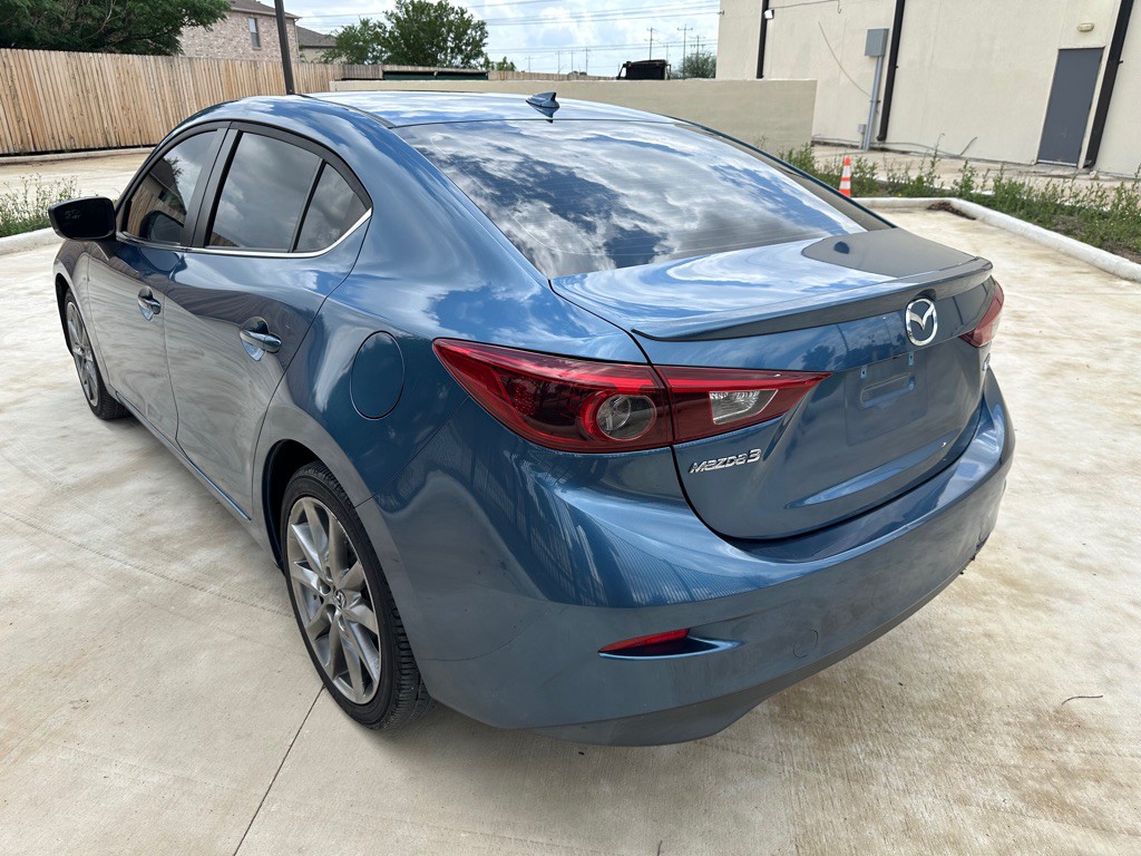 2018 Mazda Mazda3 Image 3