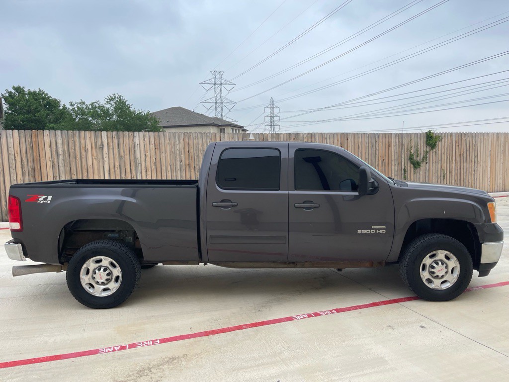 2010 GMC Sierra Image 4