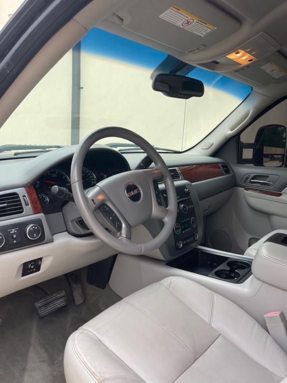 2010 GMC Sierra Image 17