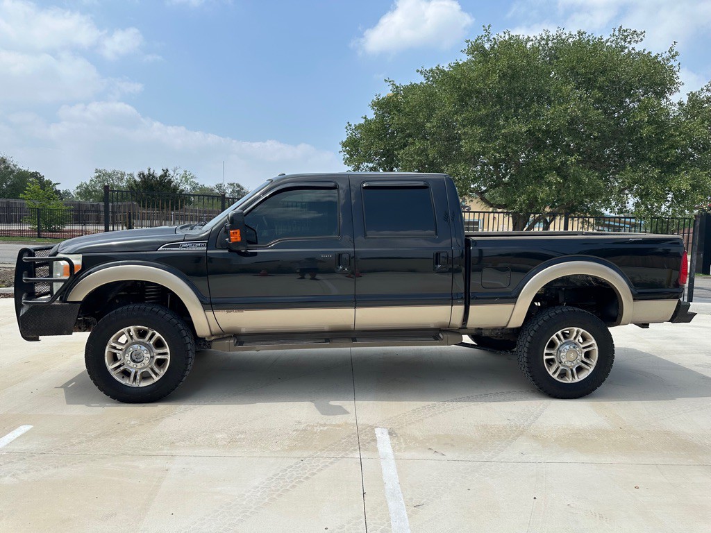 2012 Ford F-250 Image 2