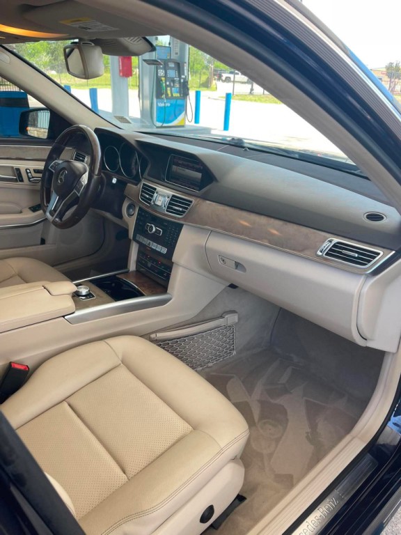 2014 Mercedes-Benz E-Class Image 26