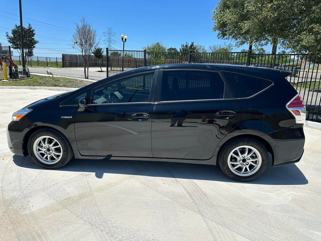 2017 Toyota Prius Image 23