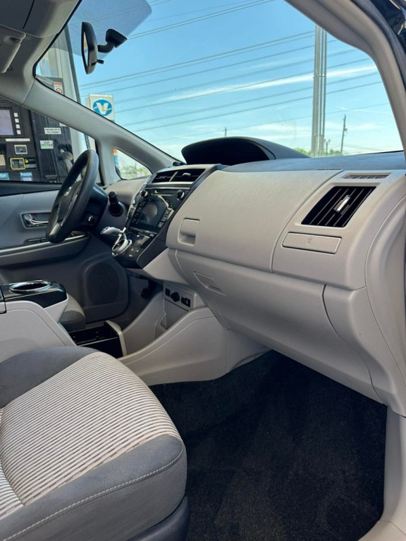 2017 Toyota Prius Image 33