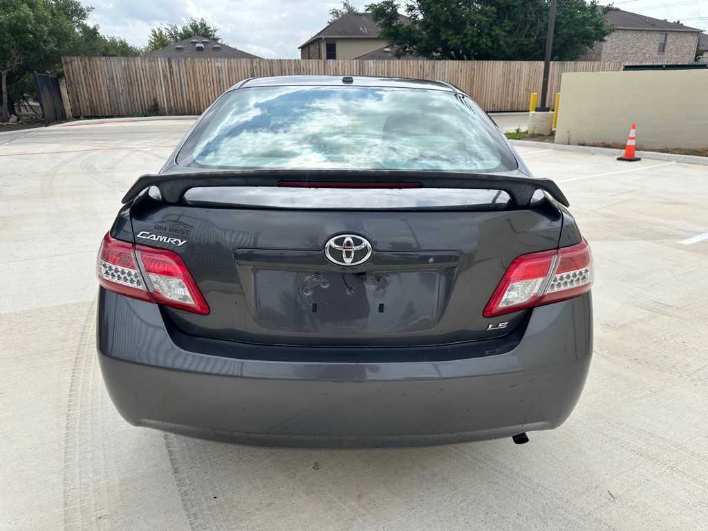 2010 Toyota Camry Image 4
