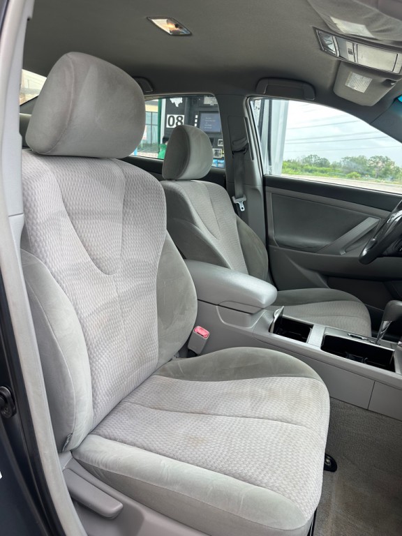 2010 Toyota Camry Image 13