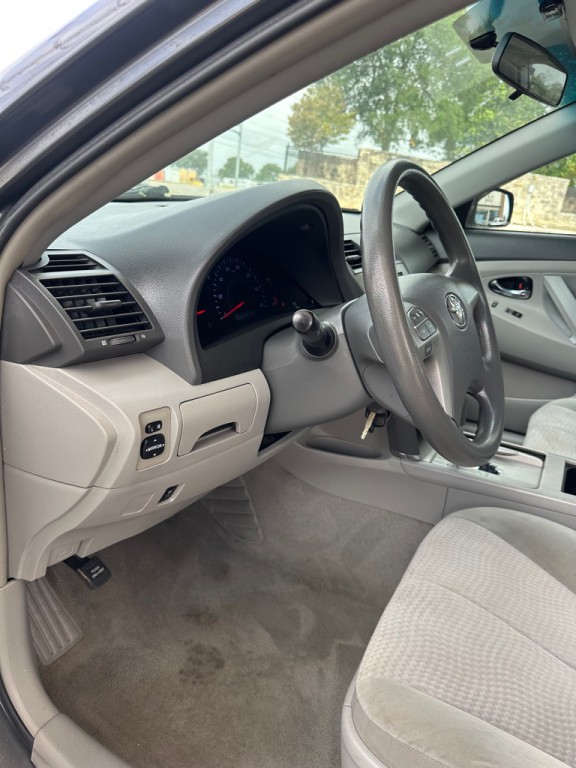 2010 Toyota Camry Image 16