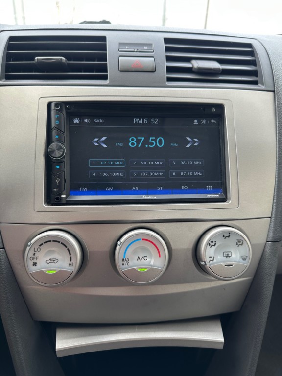 2010 Toyota Camry Image 17