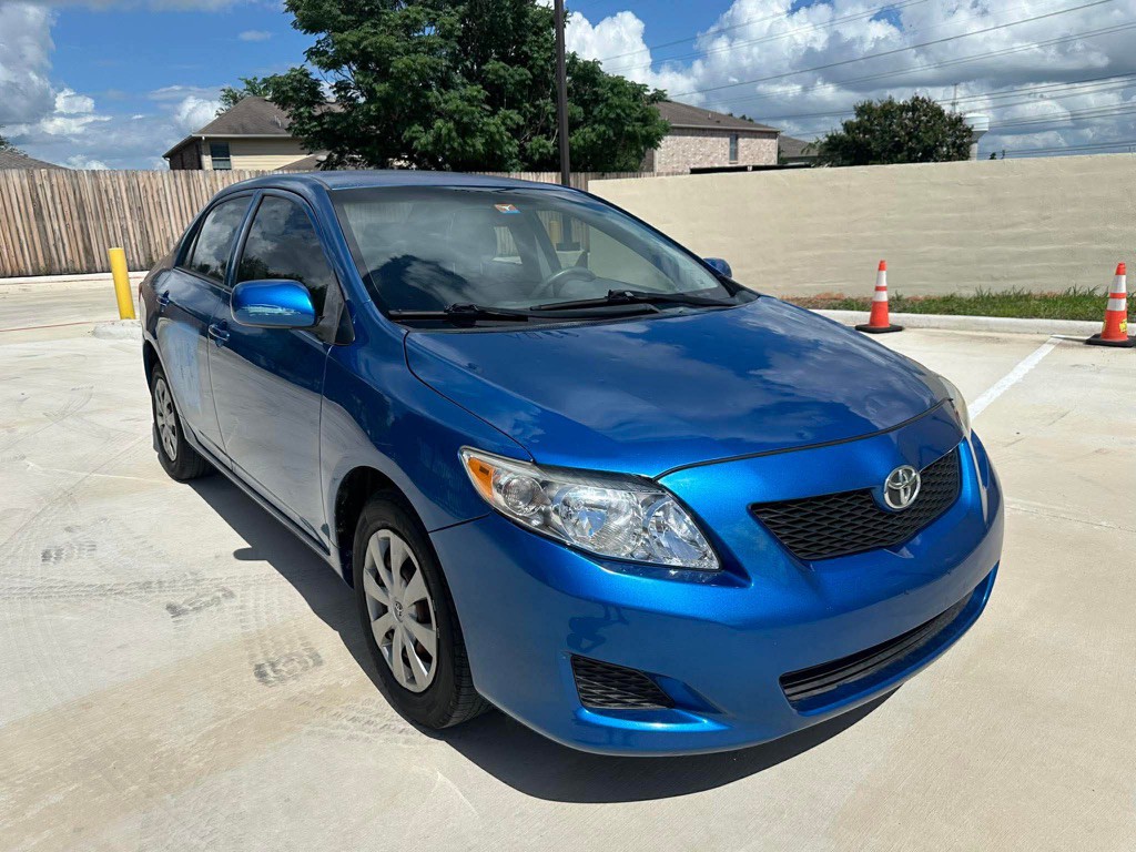 2010 Toyota Corolla Image 2
