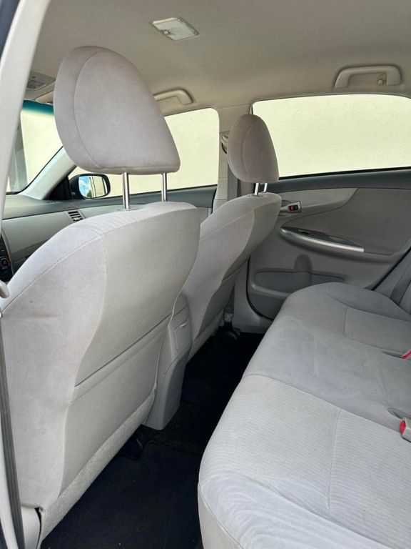 2010 Toyota Corolla Image 12