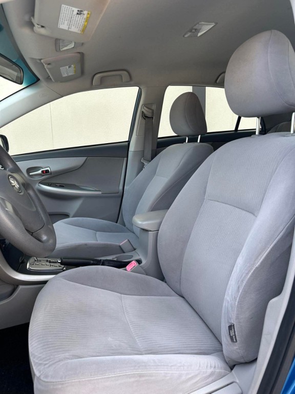 2010 Toyota Corolla Image 13