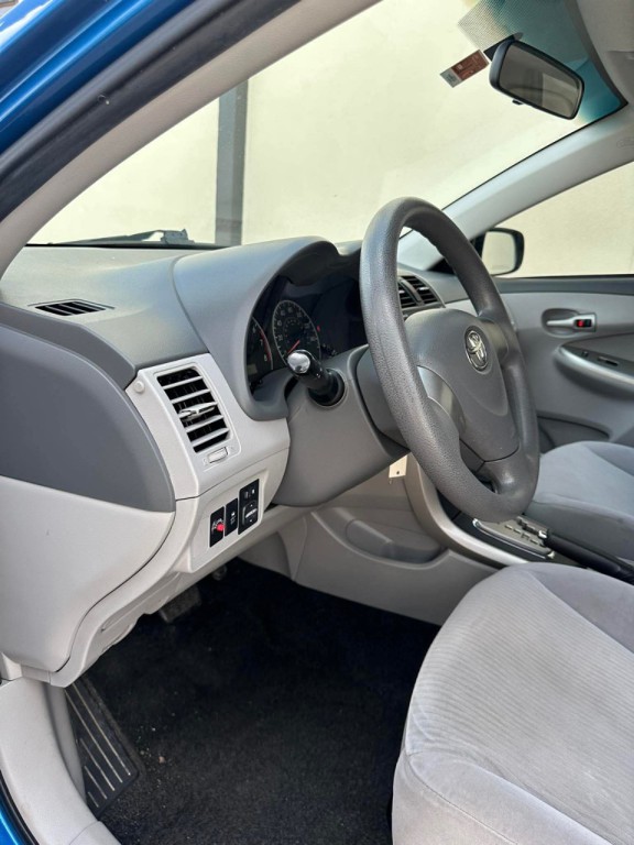 2010 Toyota Corolla Image 15