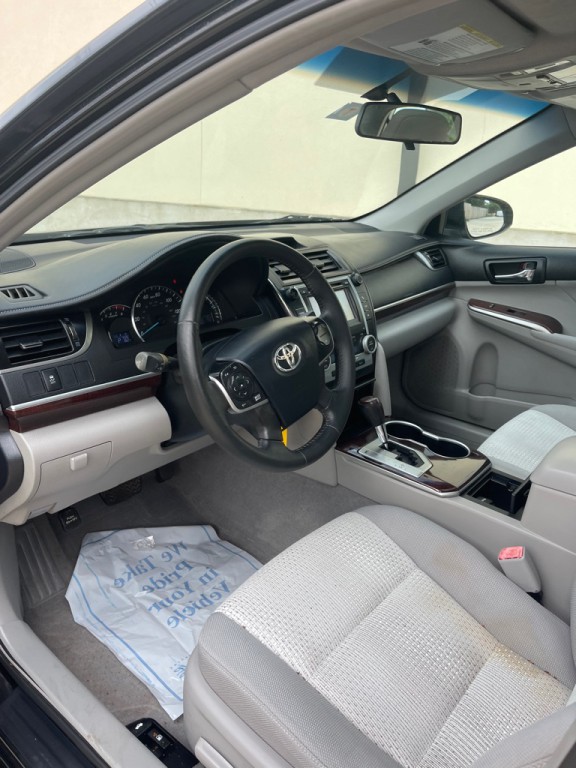 2012 Toyota Camry Image 17