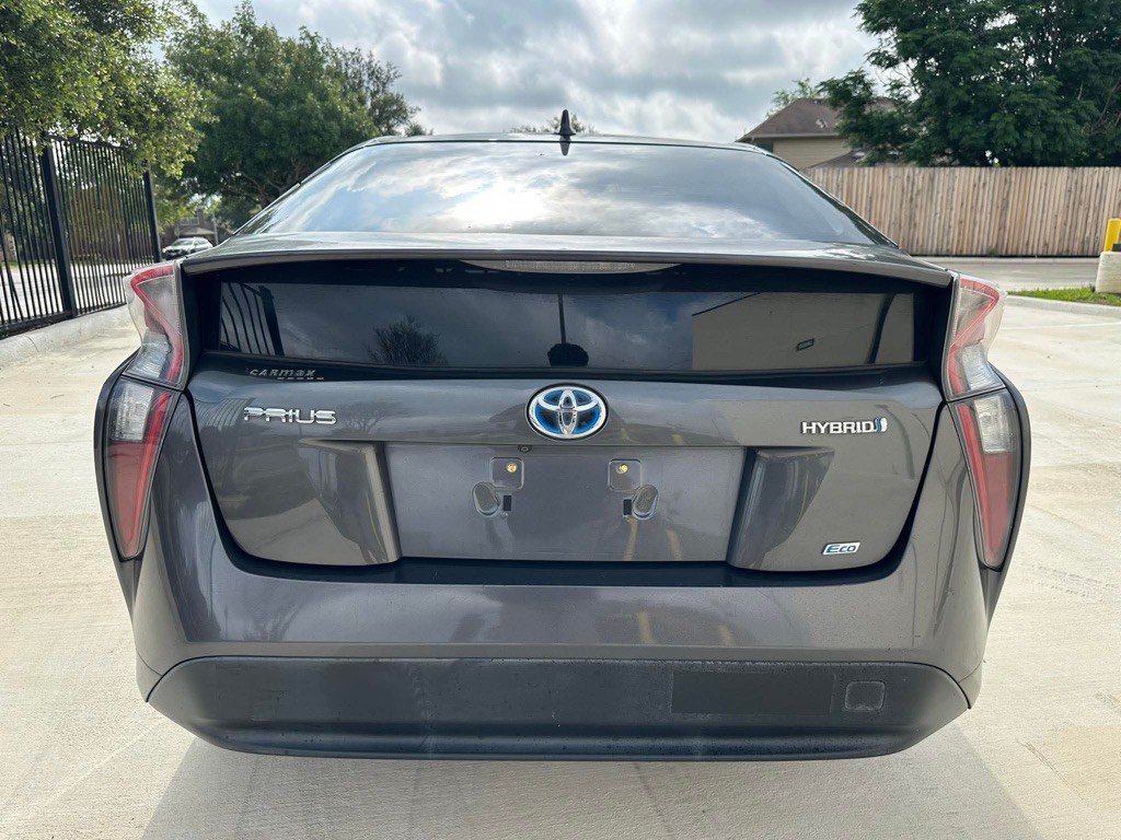 2016 Toyota Prius Image 7
