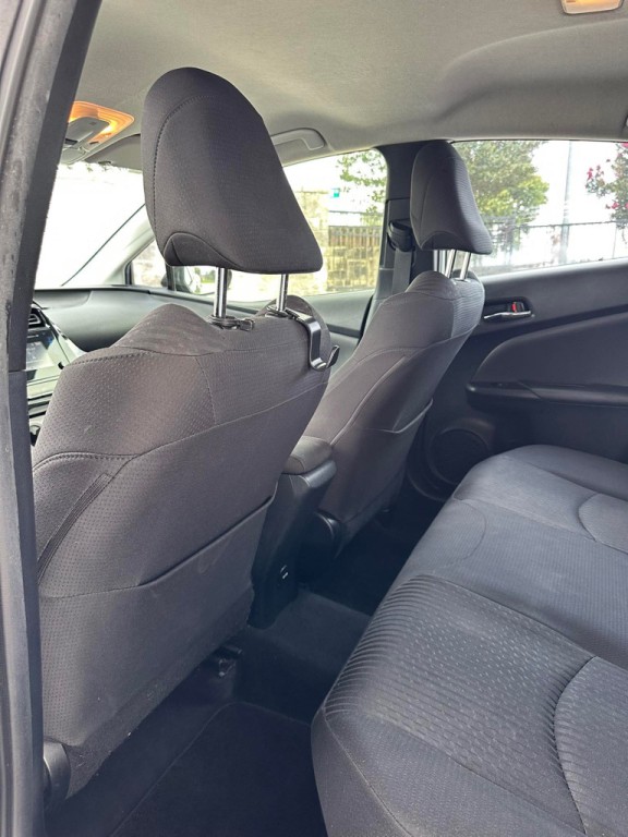 2016 Toyota Prius Image 9