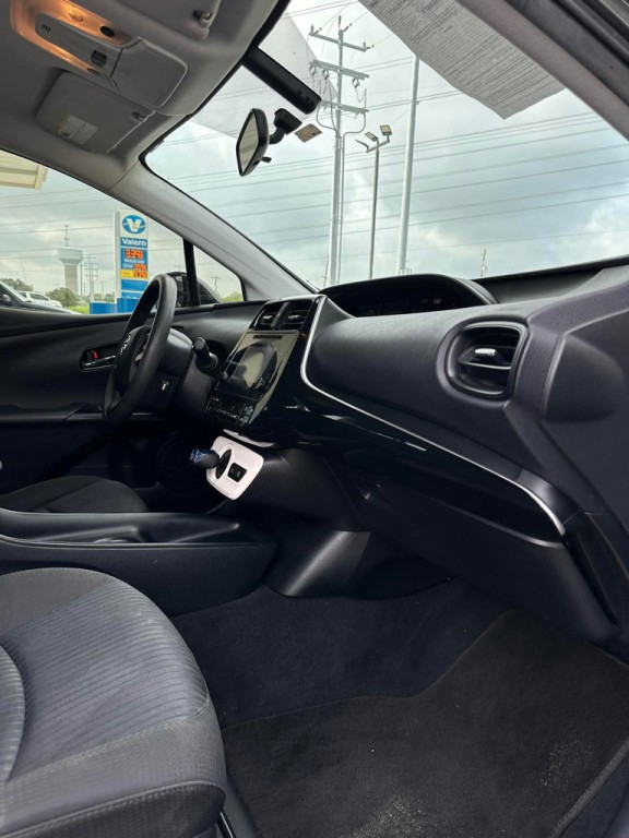 2016 Toyota Prius Image 16