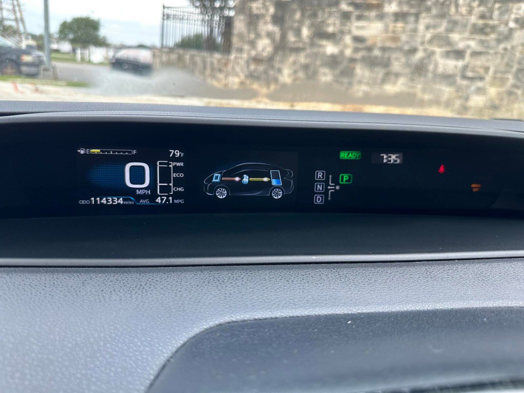 2016 Toyota Prius Image 19