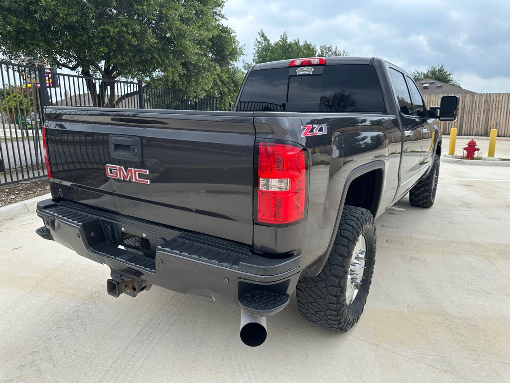 2015 GMC Sierra Image 5