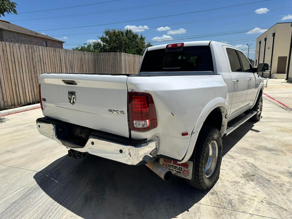 2015 RAM 3500 Image 5