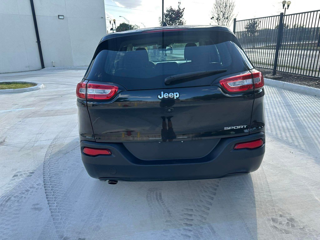 2016 Jeep Cherokee Image 6