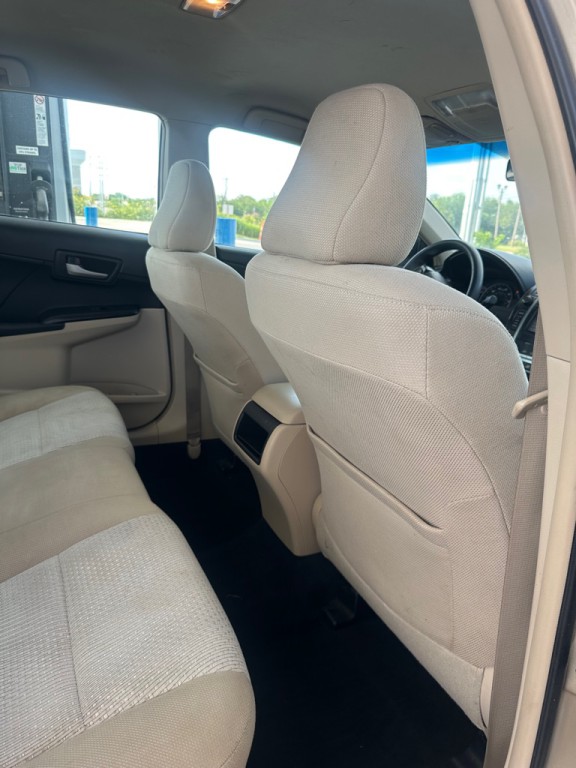 2012 Toyota Camry Image 11