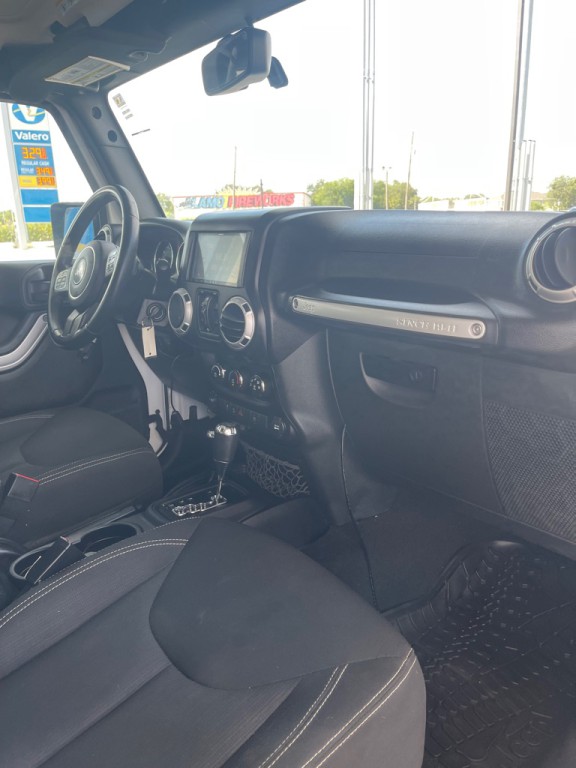 2016 Jeep Wrangler Unlimited Image 15