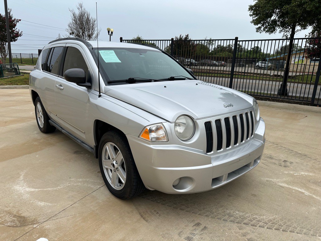 2010 Jeep Compass Image 7