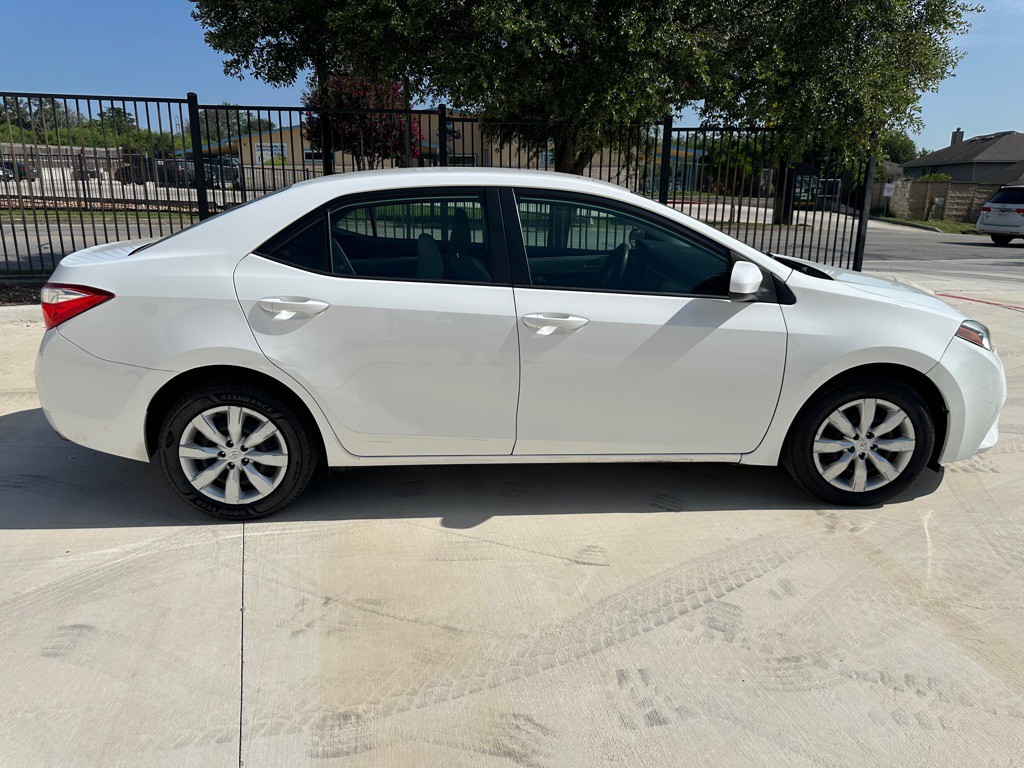 2016 Toyota Corolla Image 6