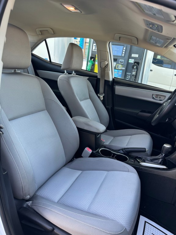 2016 Toyota Corolla Image 13
