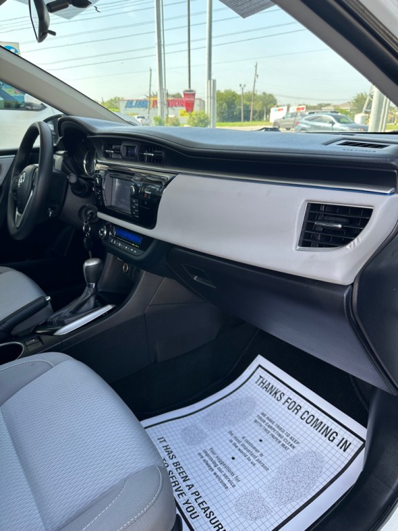 2016 Toyota Corolla Image 14