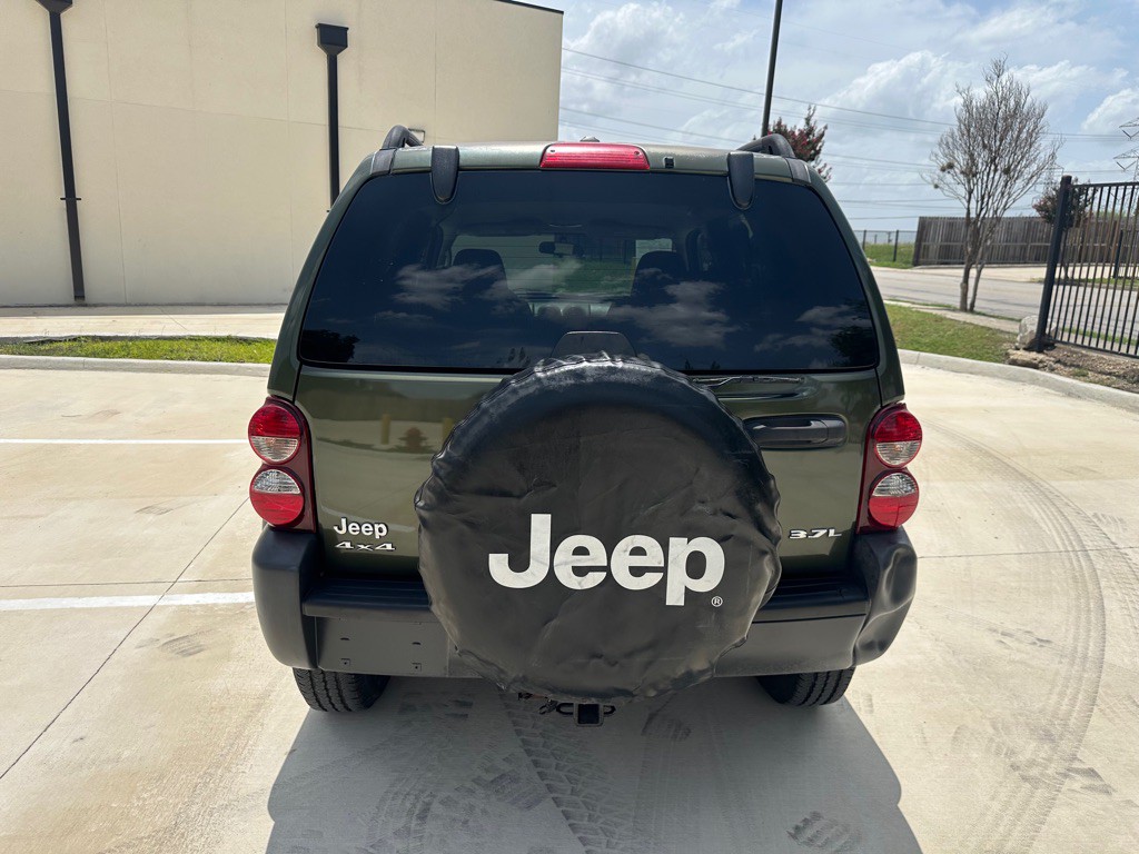 2007 Jeep Liberty Image 4