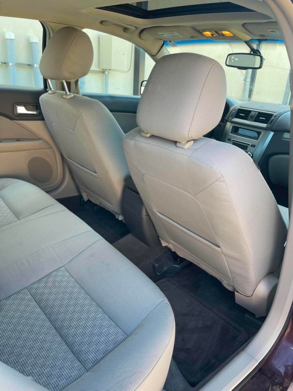 2011 Ford Fusion Image 30