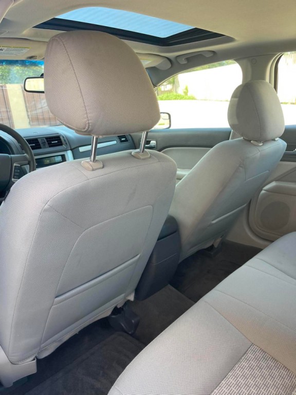 2011 Ford Fusion Image 32
