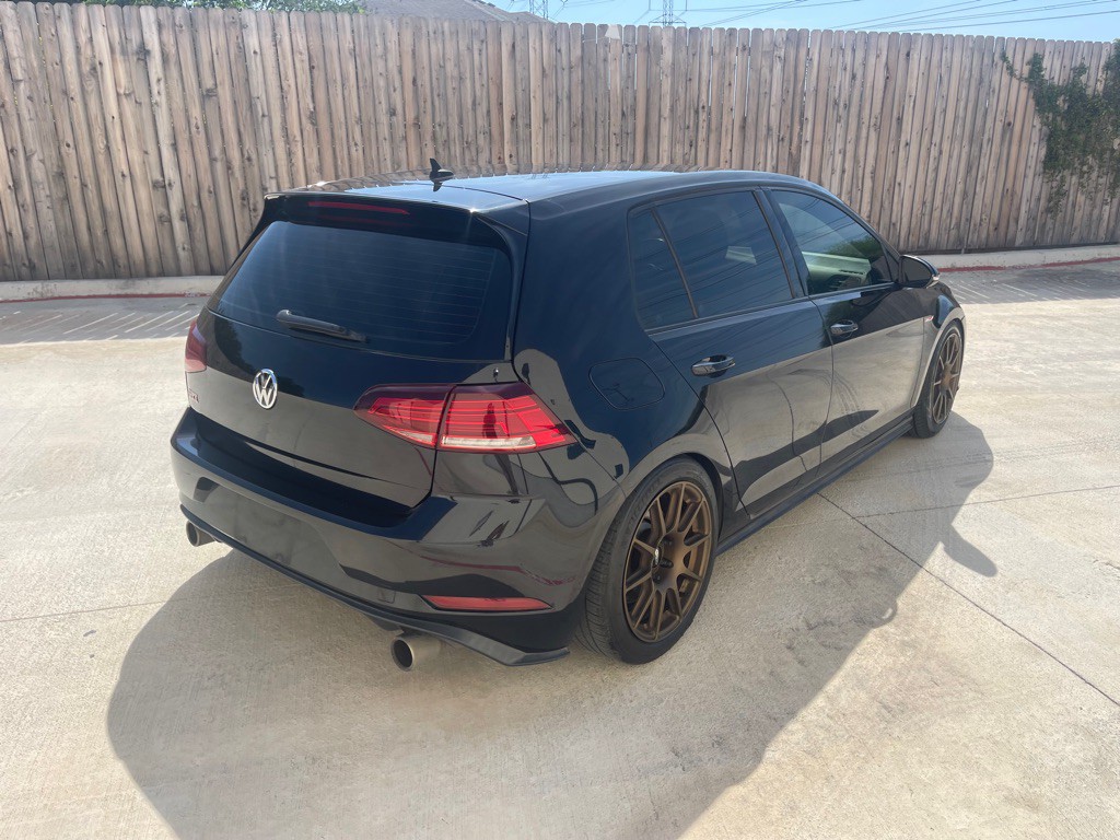 2019 Volkswagen GTI Image 4