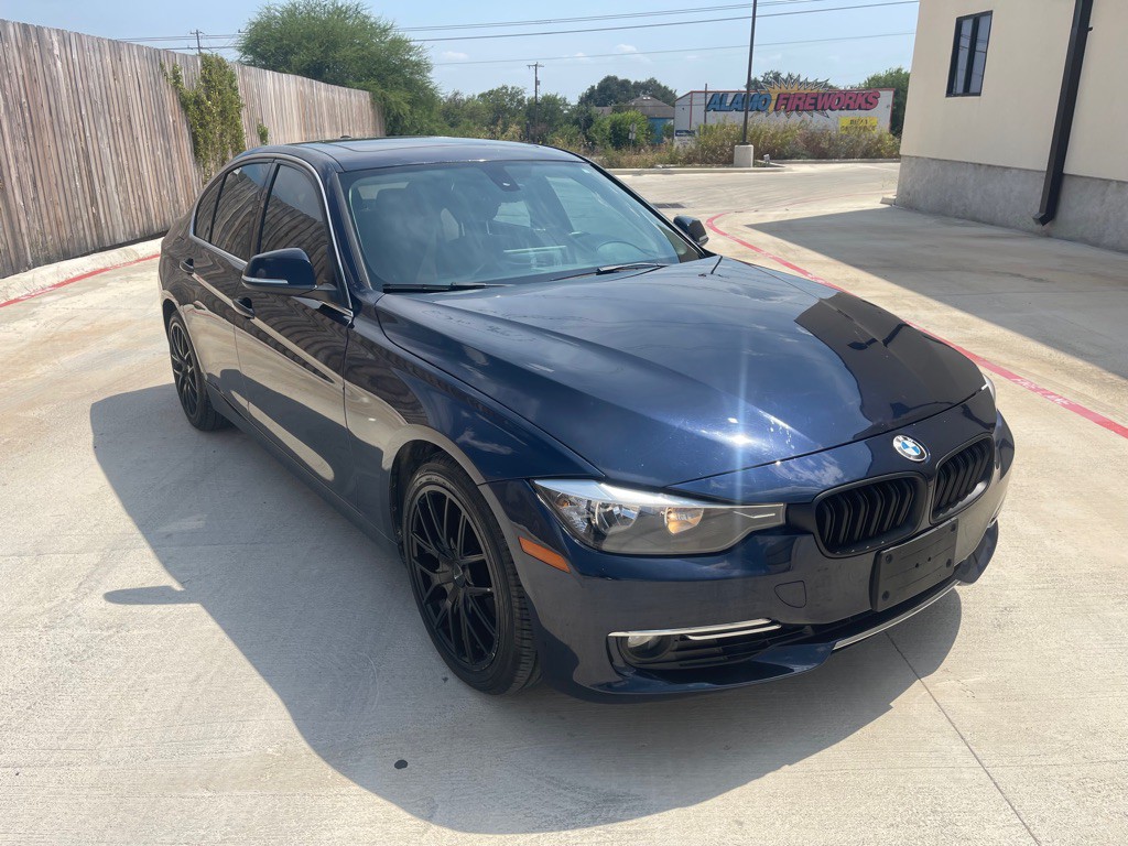 2014 BMW 3 Series Image 3