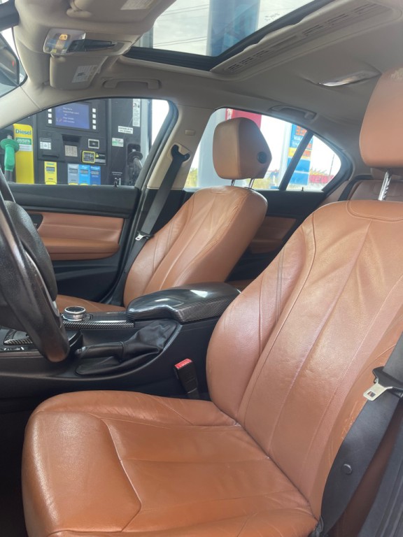 2014 BMW 3 Series Image 14