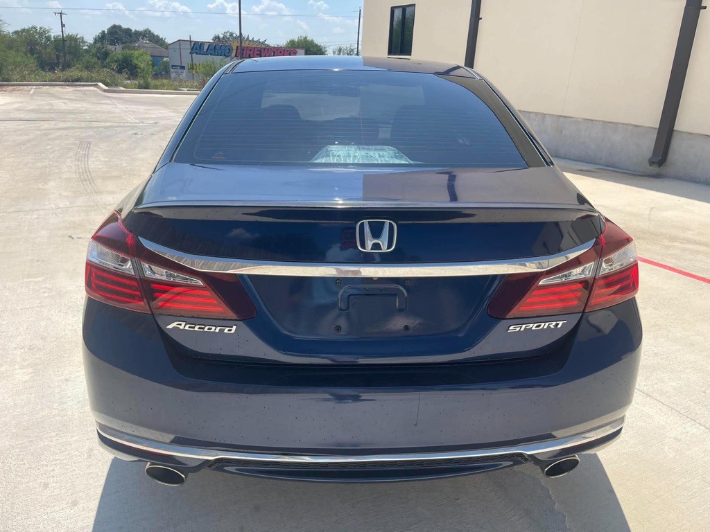 2016 Honda Accord Image 7