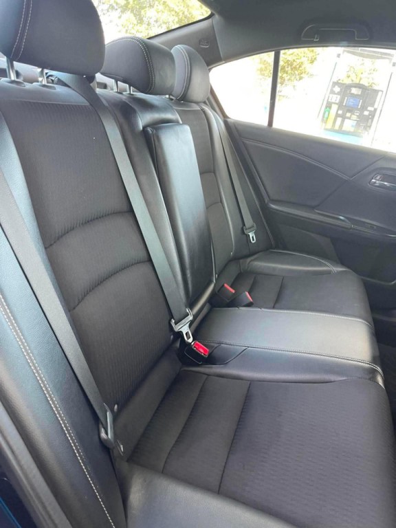 2016 Honda Accord Image 8